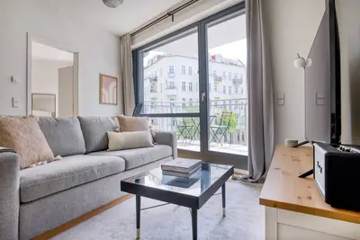 Image de Trendy Friedrichshain 1br, near Volkspark, by Blueground