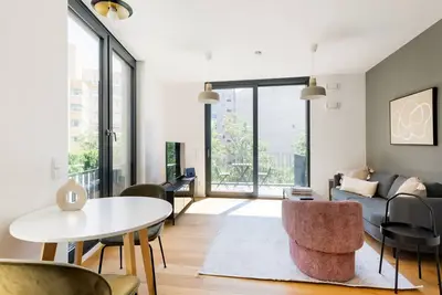 Image de Spacious Charlottenburg 1br near KaDeWe & Kurfürstendamm, by Blueground