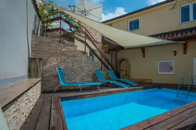 Image de Belle maison de vacances privée avec Wifi, piscine privée, climatisation, Tv, terrasse, parking