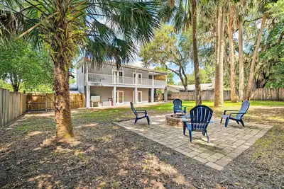 Image de Hot Tub + Game Room: Crystal River Retreat!