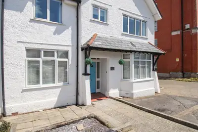 Image de The White Cottage, pet friendly, country holiday cottage in Weymouth