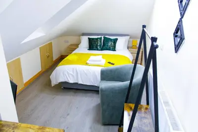 Image de City Road Birmingham Studio from Oofy  - Studio 6