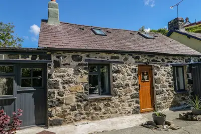 Image de Crabapple Cottage, romantic, with open fire in Llanfairfechan