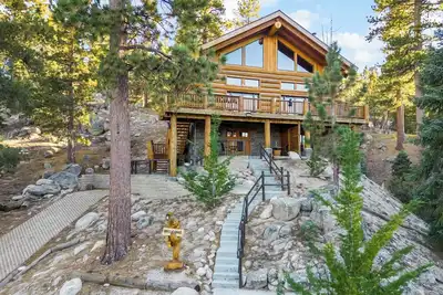 Image de Grinhart Cabin by Destination Big Bear: Most Incredible Views in Big Bear! Luxury Log Cabin! Hot Tub!