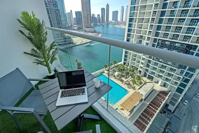 Image de Damac Prive' 1117 · Bright & Deluxe Studio canal view