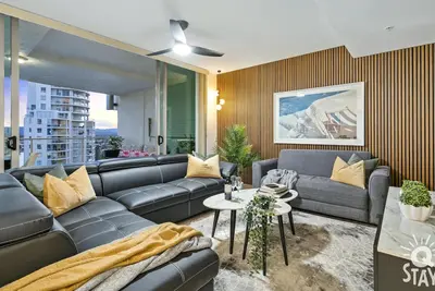 Image de Wings - 3 Bedroom Penthouse- Airbnb - 5 Night
