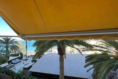 Image de Superbe appartement avec vue sur la mer et Wi-Fi.