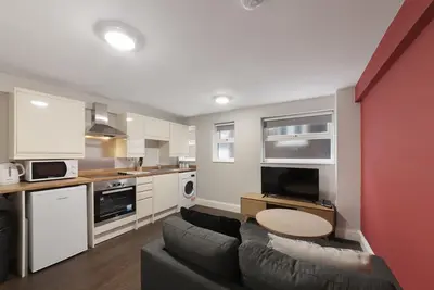 Image de K Suites - Modern Waterside Apt w/ Free parking