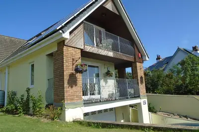Image de Orchard House, 5 Star Contemporary and Spacious Holidays in Wadebridge Cornwall.