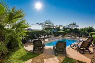 Image de Appartement Noa avec piscine, à 400 m de la plage.