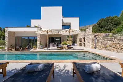 Image de Luxury Villa Praska with 3 en-suite bedrooms, Finnish Sauna, private pool