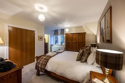 Image de The Harris Apartment in the Highland Club, Loch Ness