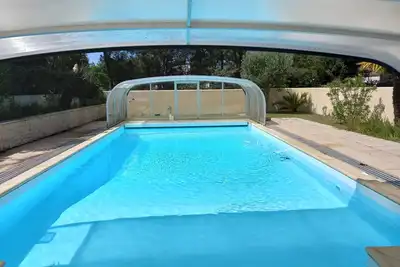 Image de Maison Familiale Avec Piscine