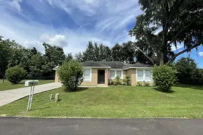 Image de Whole House in San Antonio. Walking Distance to St. Leo University!