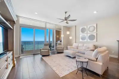 Image de Luxury Beachfront Condo - Vista Del Mar 406