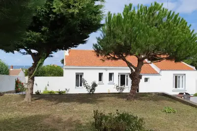 Image de Maison Ile d'Yeu proche plages.