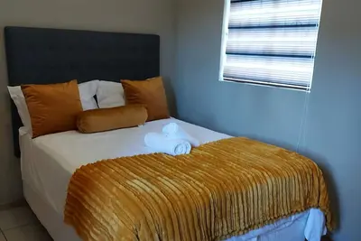 Image de Comfortable one bedroom cottage, private swimming pool, separate entrance, neat