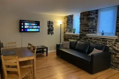 Image de Cozy 1-bedroom in Bauer Terrace next to Citadel