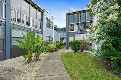 Image de Relax in Style at a Lovely Apartment with 3 Pools: Ideal Vacation Destination!