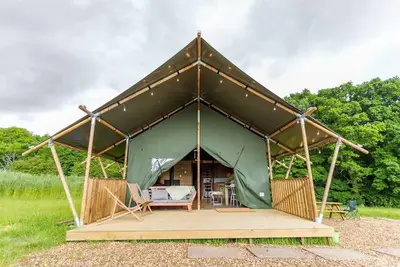 Image de Awe Inspiring two storey tent