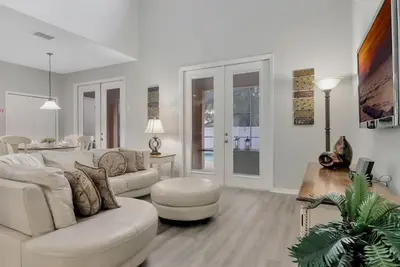 Image de 5br Retreat Close to Disney, Private Pool and Game Room for Family Fun