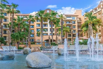 Image de Located on the pristine medano beach