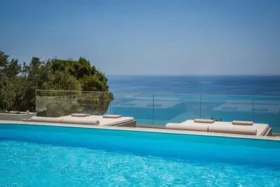 Image de Lourdas White Villa