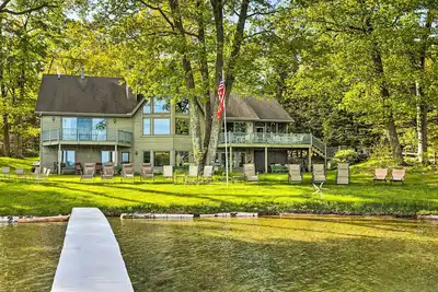 Image de Rustic-Chic Lake Glen Studio: 4 Mi to Beach!