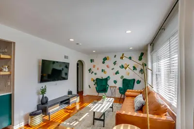 Image de Dreamy St Charles Retreat w/ Furnished Patio!