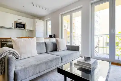 Image de Modern Prenzlauer Berg Studio next to Kollwitzplatz, by Blueground