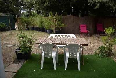 Image de Logement paisible et arboré à 5 minutes de la plage