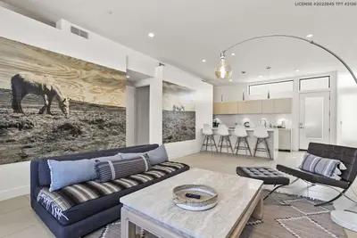 Image de Bisti Suite - Short jaunt to sights of Ot Scottsdale