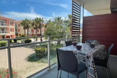 Image de Appartement 2p/Cabine à Argelès-sur-Mer – Piscine chauffée, parking privé, clim, terrasse, proche mer