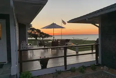 Image de Retiré Accueil Waterfront avec World-Class View & Plage privée