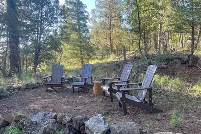 Image de Zia Den Cabin located beneath the Ruidoso Pines