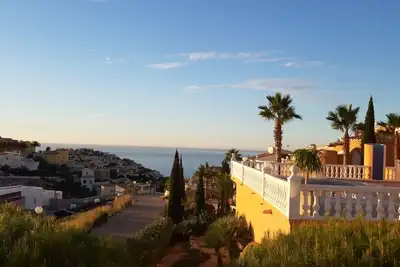 Image de Charmante WohlfĂĽhloase mit Traumhaftem Panoramameerblick