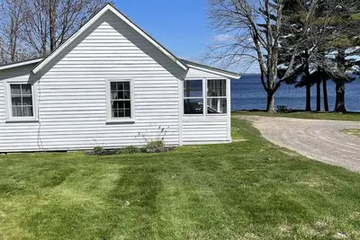 Waterfront Cabin Sebago Lake