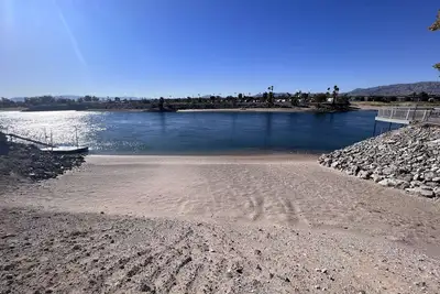 Image de Back House River front lot with Beach and Launch
