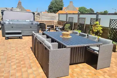 Image de Gite 10 Personnes Avec Jacuzzi Privatif