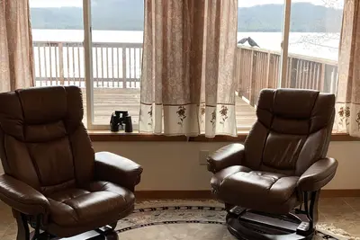 Image de Private house connected to Potlatch Totem Park extreme ocean view. Premium Host\n
