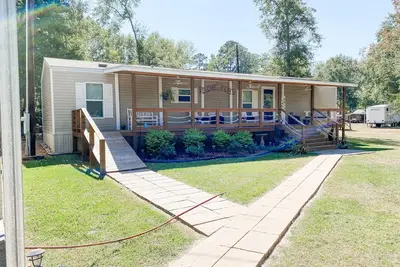 Image de A Fisherman's Fantasy- Walking distance to Mill Creek Park!