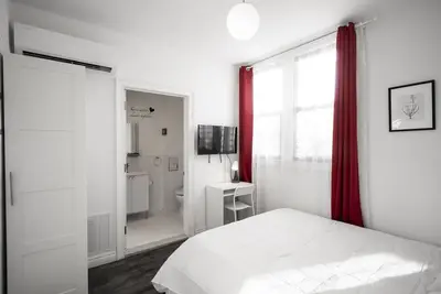 Image de New! Luxury Modern w/ Access to an Outdoor Kitchen Patio & Rooftop Terrace