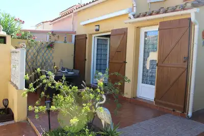 Image de Pavillon de vacances climatisé avec beau jardin et parking - 6cit77