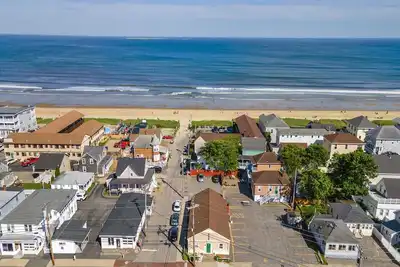 Image de New! Steps From the Sand & Short Walk to the Pier