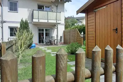 Image de Vacation apartment G11 \"Idyll\" - 3-room apartment close to the beach on the ground floor with terrace and