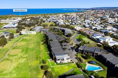 Image de Great Location and views of the famous The Sands Golf Course- 5min walk to beach