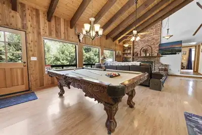 Image de Mount Bearadise - Spacious 5 Bedrooms, Pool Table, Arcade Game, Bbq