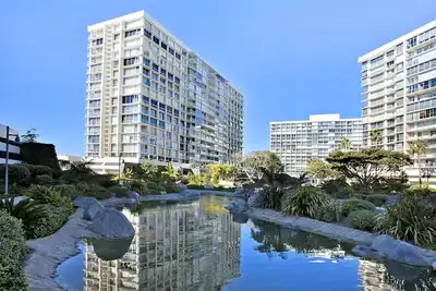 Image de Stunning Luxury Condo on the Beach at Coronado Shores-brand New Remodel