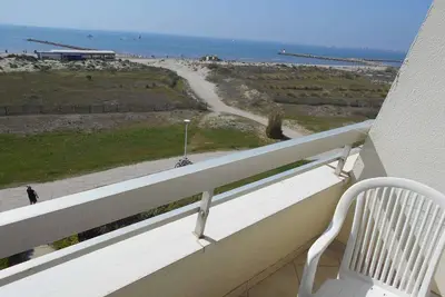 Image de Studio climatisé avec piscine et parking - Port Camargue