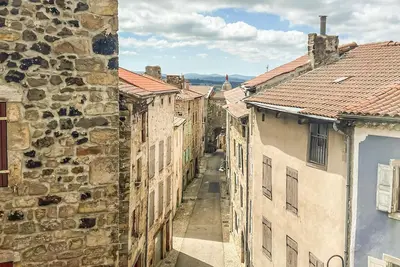 Image de Bel appartement Ă Pradelles avec WiFi